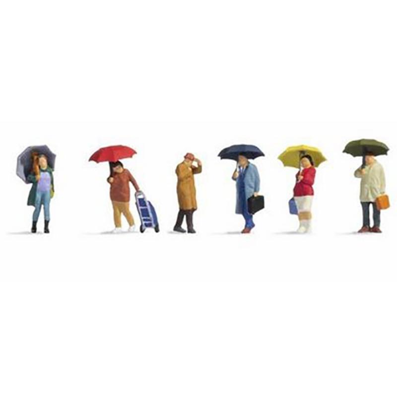Noch HO/OO  People in the Rain (6) Figure Set