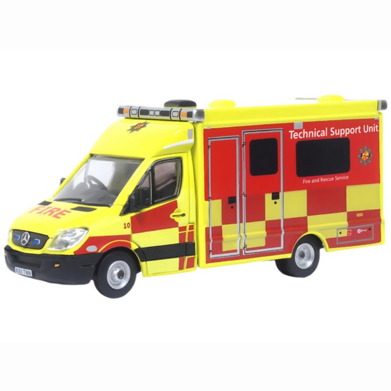 OO Gauge Oxford Diecast Mercedes Ambulance Bedfordshire Fire & Rescue Support Unit