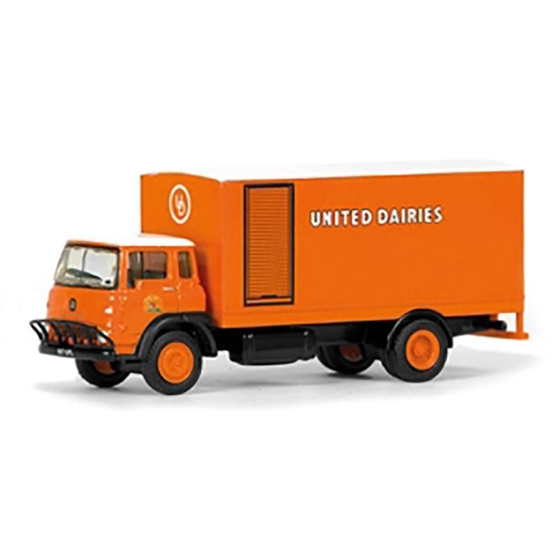 OO Gauge Bedford TK 2 Axle Short Box Van United Dairies