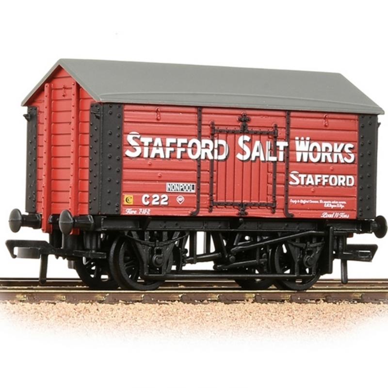 Bachmann OO Gauge 10T Covered Salt Wagon 'Stafford Salt Works' Red