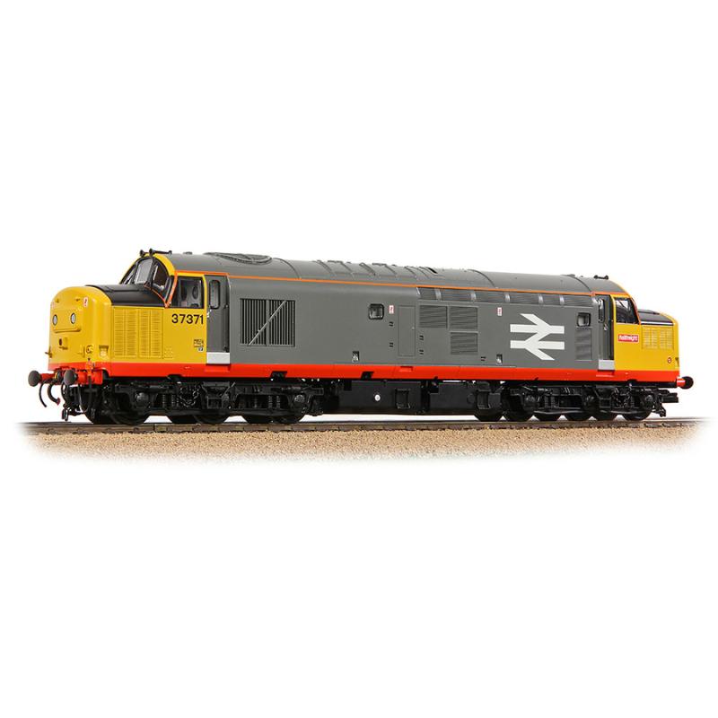 Bachmann OO Gauge Class 37/0 Centre Headcode 37371 BR Railfeight (Red Stripe)