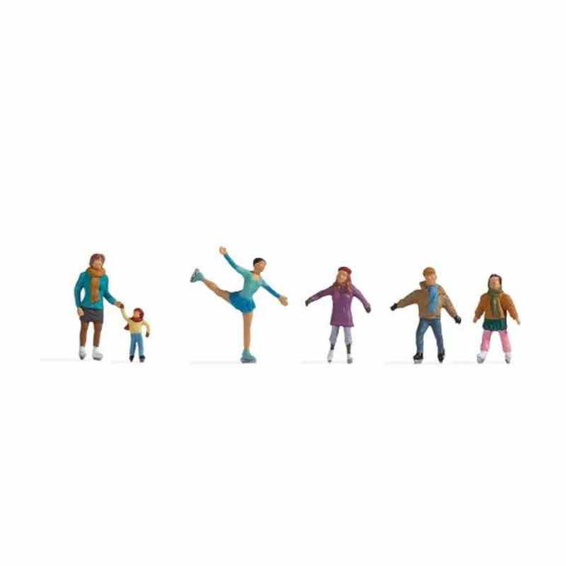 N Gauge Ice Skaters (6) Figure Set