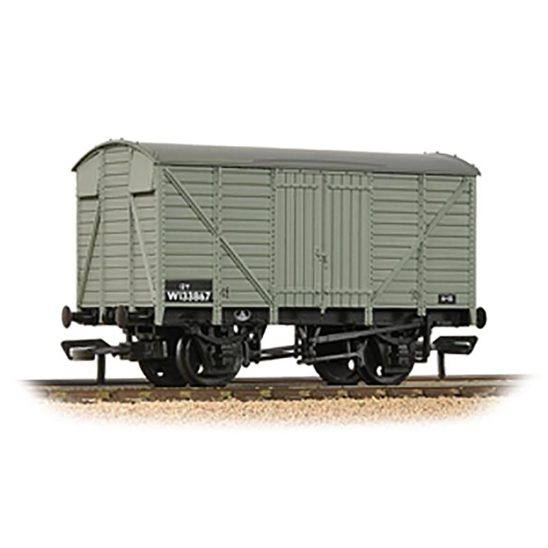 Bachmann OO Gauge GWR 12T Ventilated Van BR Grey (Early)