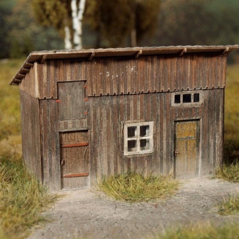 Model Scene Wooden shed H0 (kit)