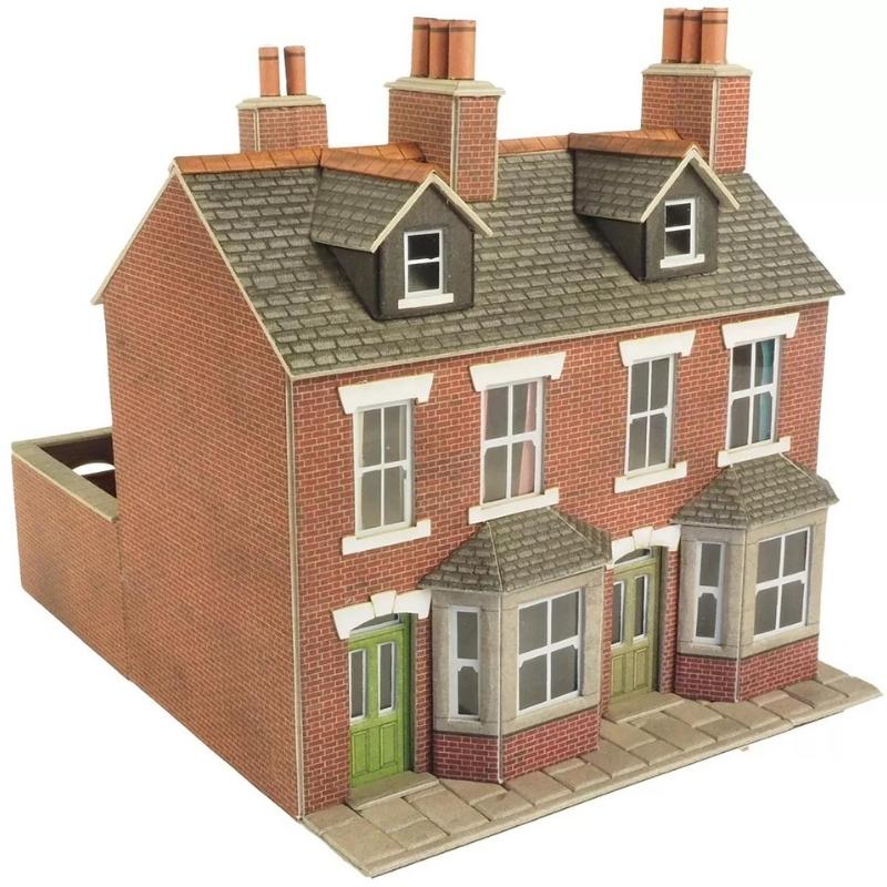 Metcalfe OO/HO Scale Terraced Houses in Red Brick
