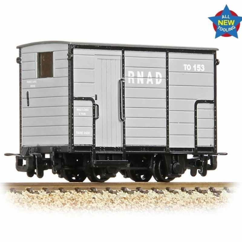 Bachmann Narrow Gauge OO9 RNAD EnclosedEnd Brake Van RNAD Grey