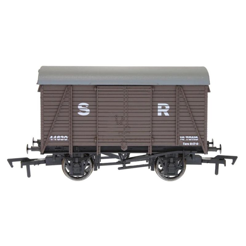 Dapol OO Guage Box Van SR 44630