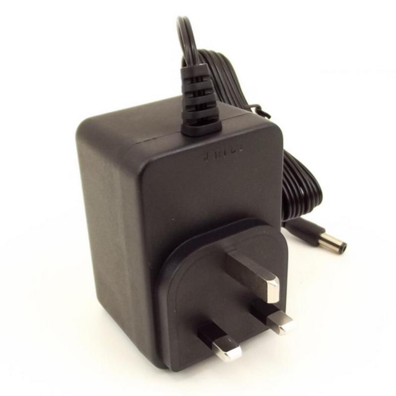 Gaugemaster GMC-WM3 Wall Mounted Transformer 16v UK Power Supply