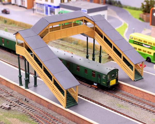 OO Gauge Gaugemaster Fordhampton Footbridge Kit - Dream Steam